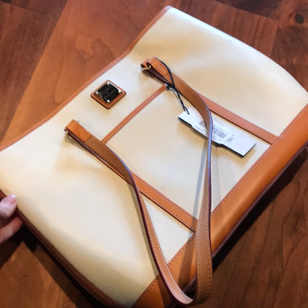 New with tags -,Dooney & Bourke bag